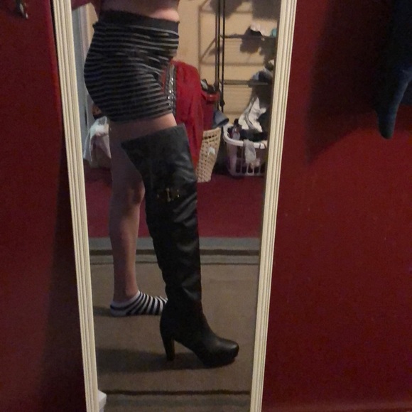 A Zara Striped Pencil high waisted skirt - Picture 5 of 5